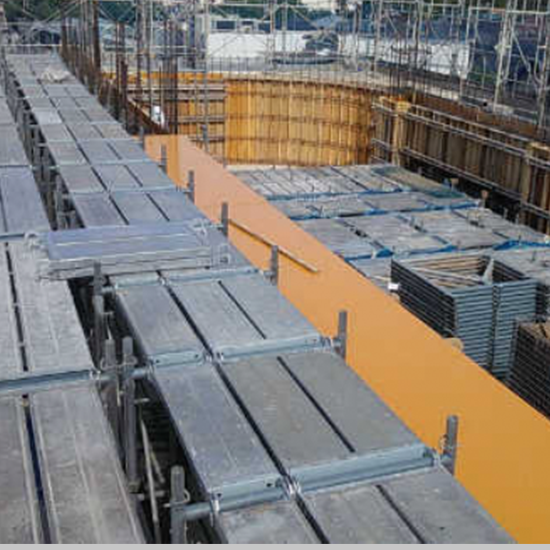 新築工事外部足場